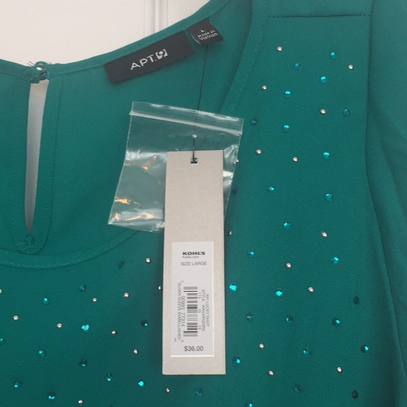 NWT sleeveless top with rhinestone detail - Picture 3 of 3